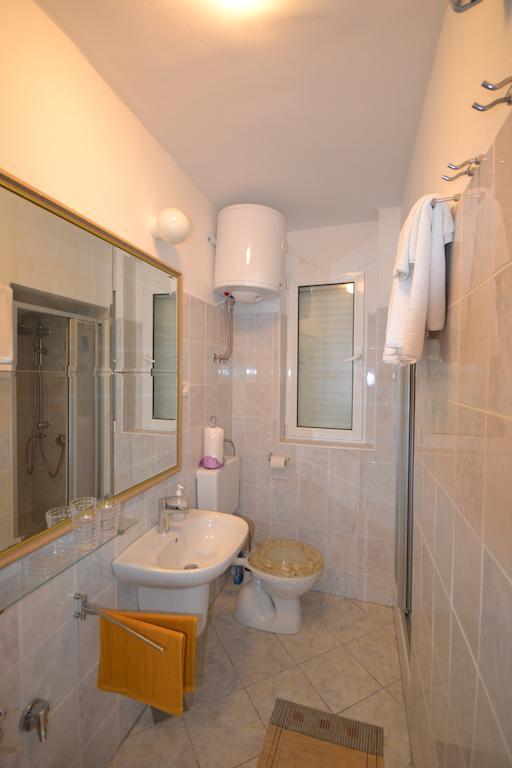 Apartments Manuela Mali Losinj Room photo