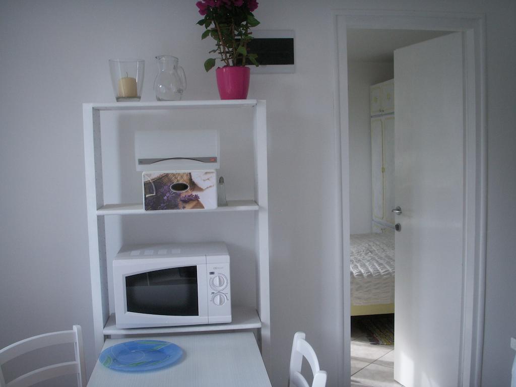 Apartments Manuela Mali Losinj Room photo