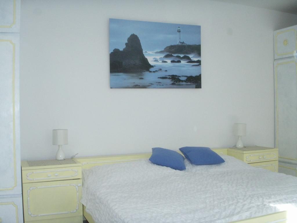 Apartments Manuela Mali Losinj Room photo